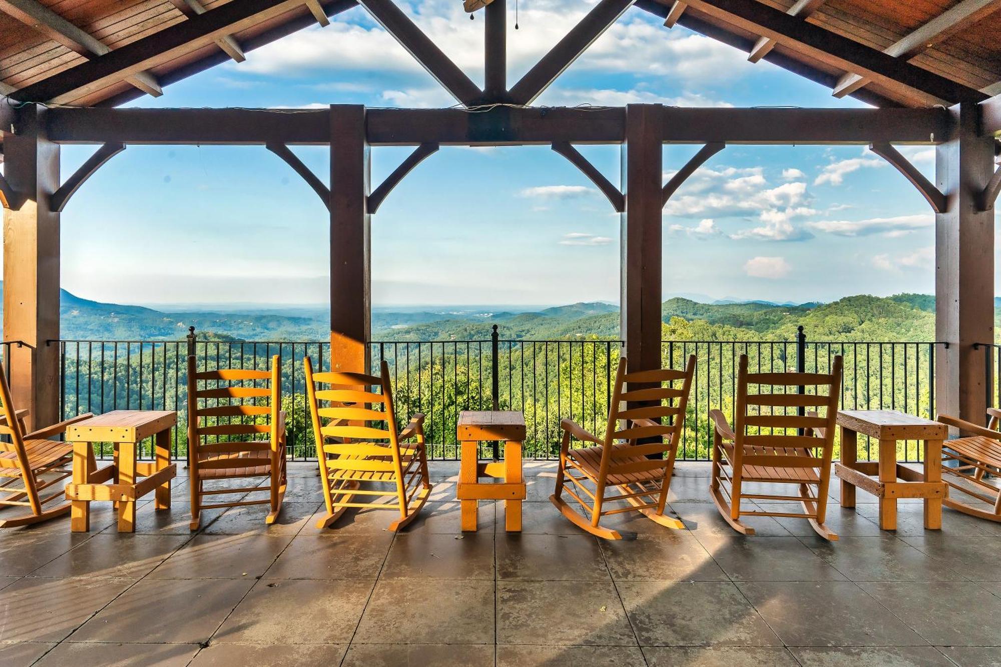 Epic Mountain Views, Hot Tub, Game Room, Sleeps 10 เซอเวียร์วีล ภายนอก รูปภาพ