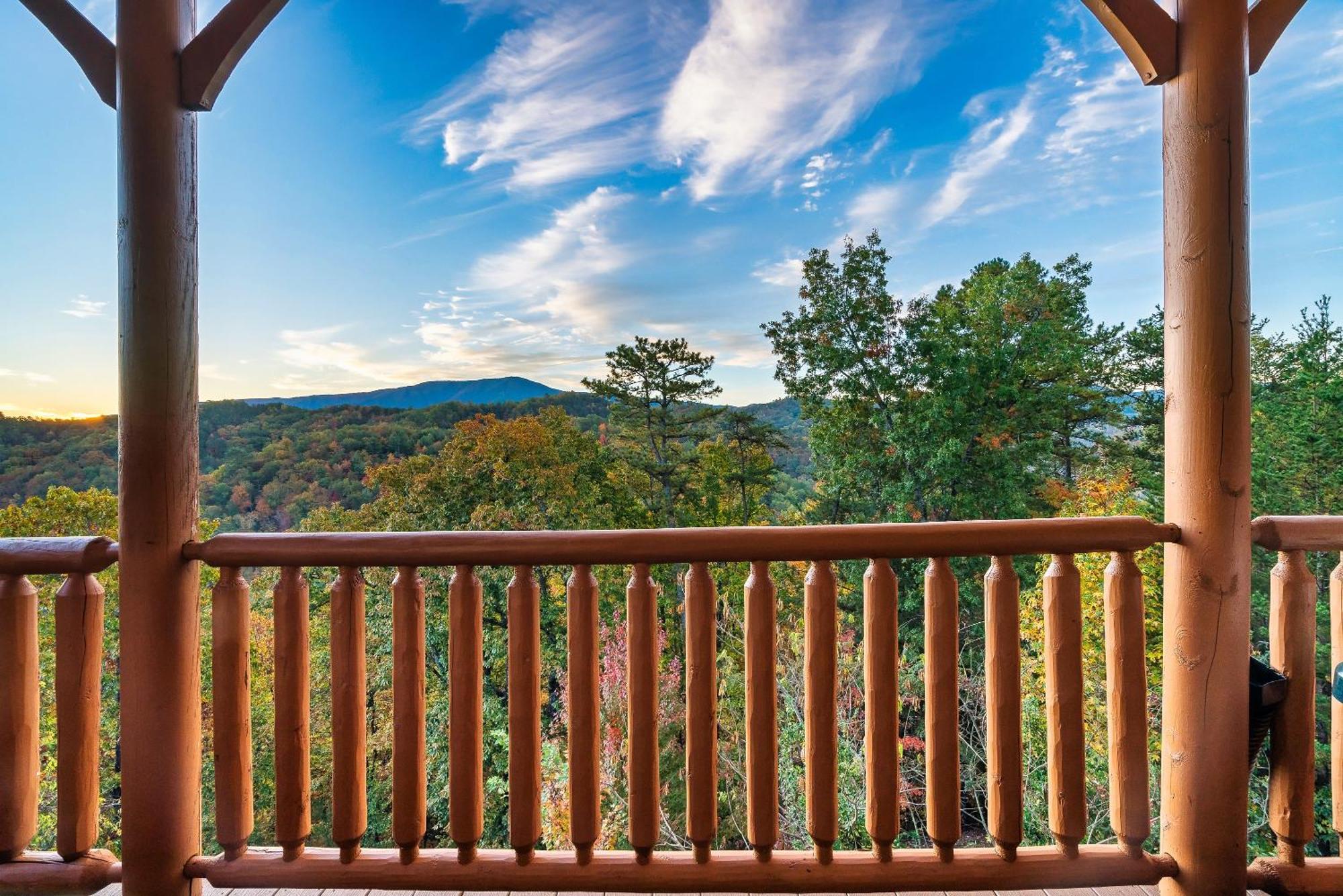 Epic Mountain Views, Hot Tub, Game Room, Sleeps 10 เซอเวียร์วีล ภายนอก รูปภาพ