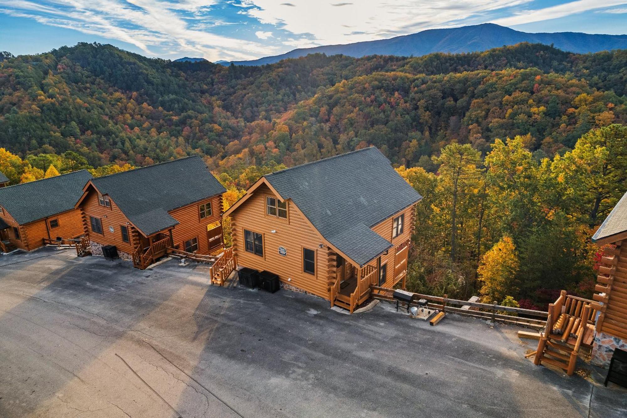 Epic Mountain Views, Hot Tub, Game Room, Sleeps 10 เซอเวียร์วีล ภายนอก รูปภาพ