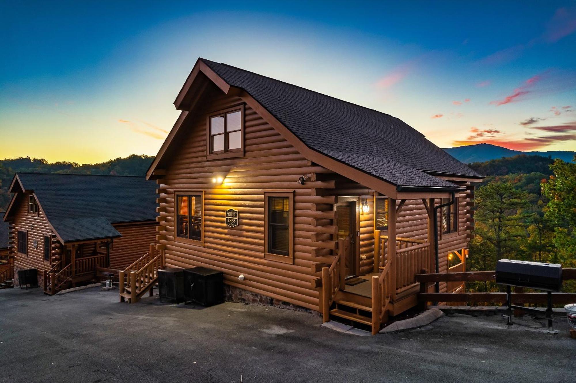 Epic Mountain Views, Hot Tub, Game Room, Sleeps 10 เซอเวียร์วีล ภายนอก รูปภาพ